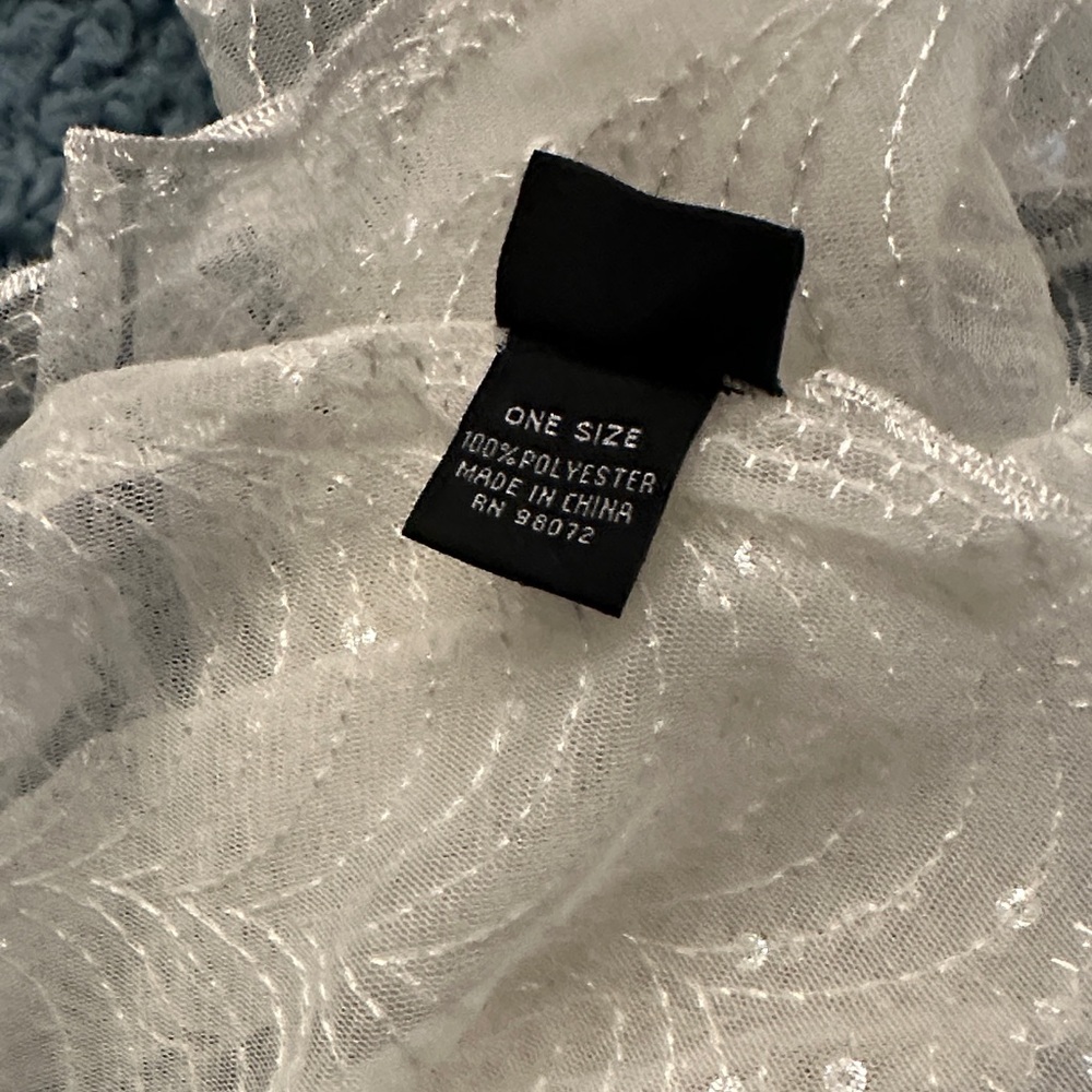 Cejon Ivory Sequin Wrap - Picture 6 of 10